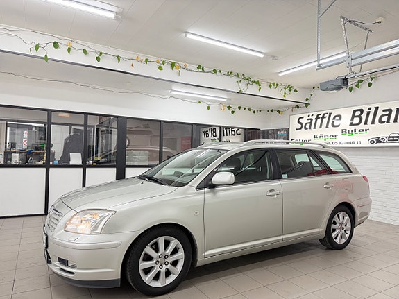 Toyota Avensis 6 of 30