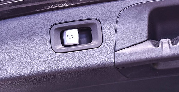 Mercedes-Benz GLC220 d 12 of 16