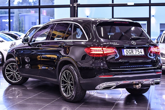 Mercedes-Benz GLC220 d 9 of 16