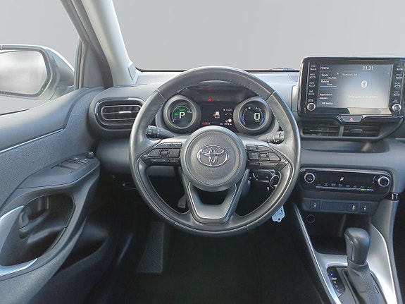 Toyota Yaris 9 of 10