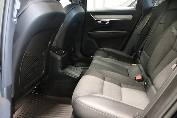 Volvo V90 14 of 30