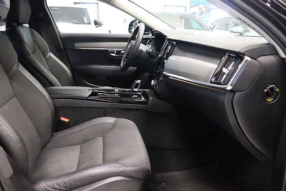 Volvo V90 13 of 30