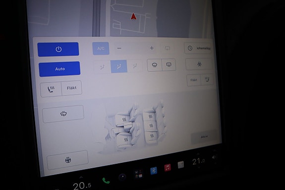 Tesla Model S 19 of 22