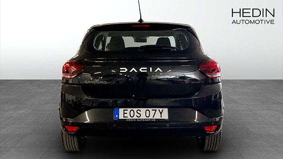 Dacia Sandero 7 of 9