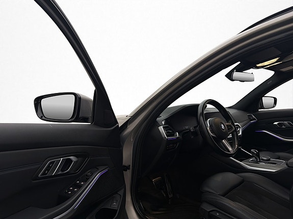 BMW 320 11 of 30