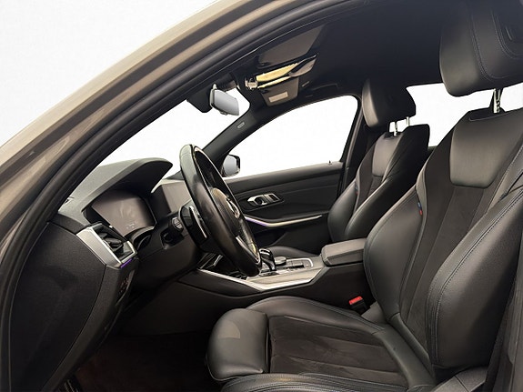 BMW 320 12 of 30