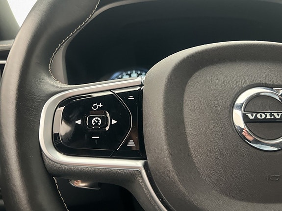 Volvo S60 19 of 30