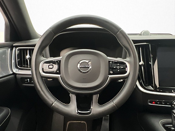 Volvo S60 15 of 30