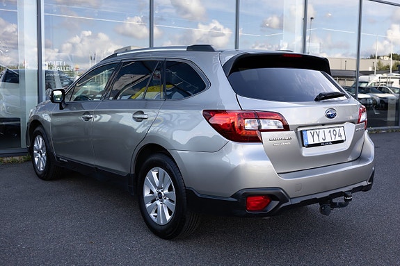 Subaru Outback 7 of 15