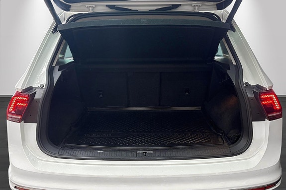 Volkswagen Tiguan 14 of 14
