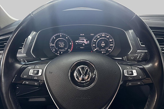 Volkswagen Tiguan 12 of 14