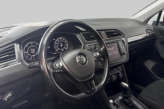 Volkswagen Tiguan 9 of 14