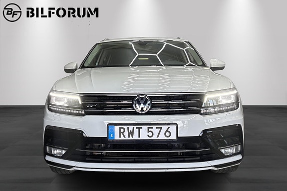 Volkswagen Tiguan 3 of 14