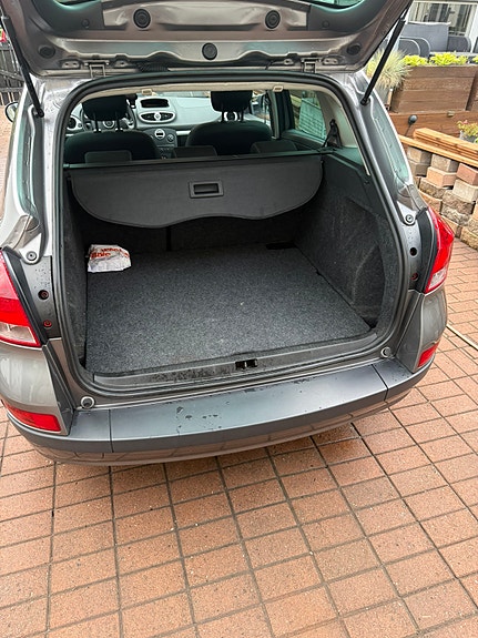 Renault Clio 9 of 12