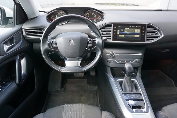 Peugeot 308 16 of 25