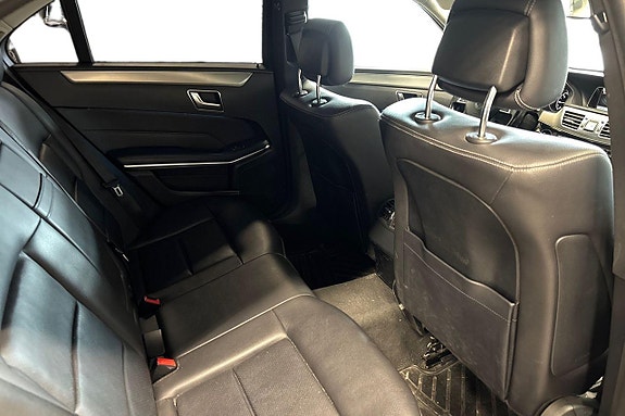 Mercedes-Benz E220 18 of 20