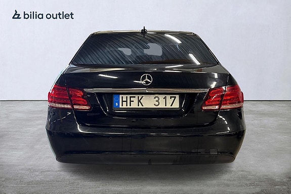 Mercedes-Benz E220 5 of 20