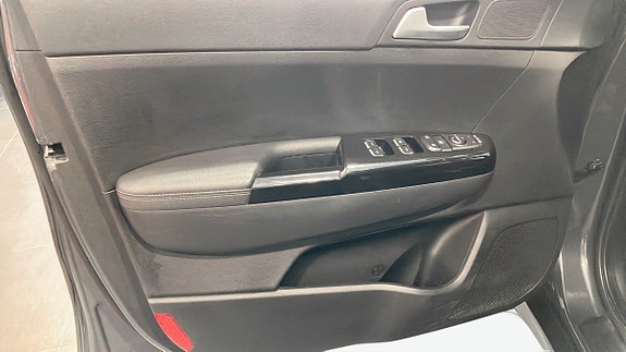 Kia Sportage 8 of 19