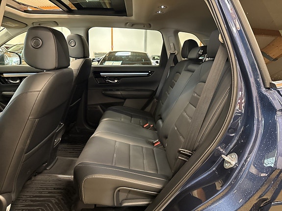 Honda CR-V 9 of 21