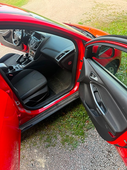 Ford Focus 9 of 13
