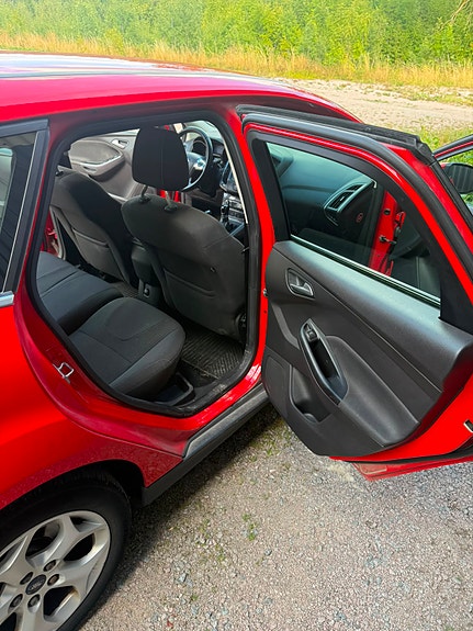 Ford Focus 10 of 13