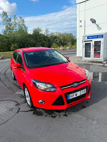 Ford Focus 12 of 13
