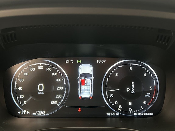 Volvo XC60 20 of 30