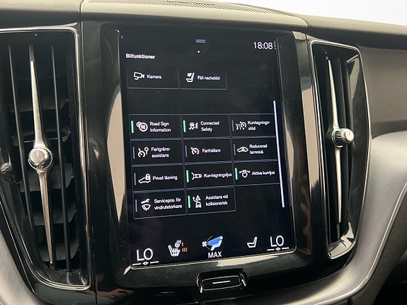 Volvo XC60 27 of 30