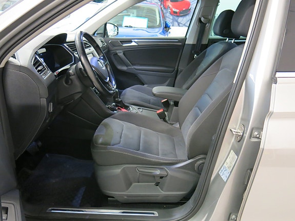 Volkswagen Tiguan 17 of 29