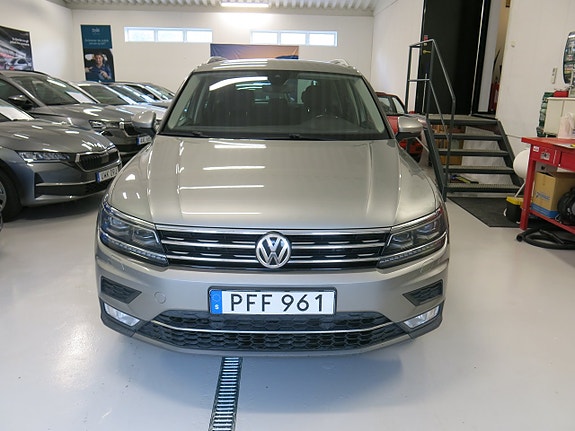 Volkswagen Tiguan 6 of 29