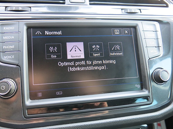 Volkswagen Tiguan 11 of 29