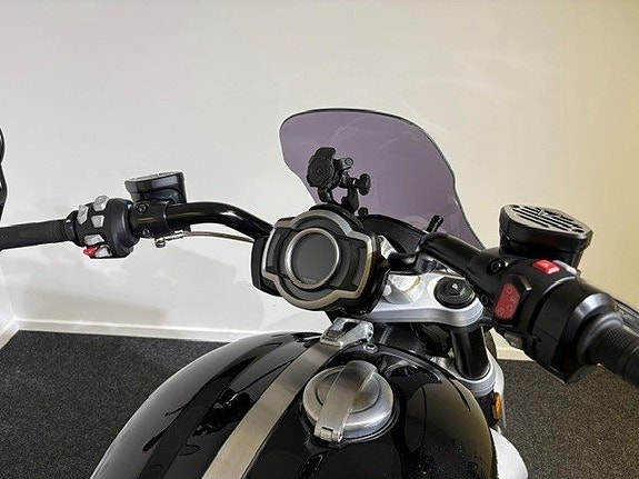 Triumph Rocket 3 Nedsatt pris 5 of 12