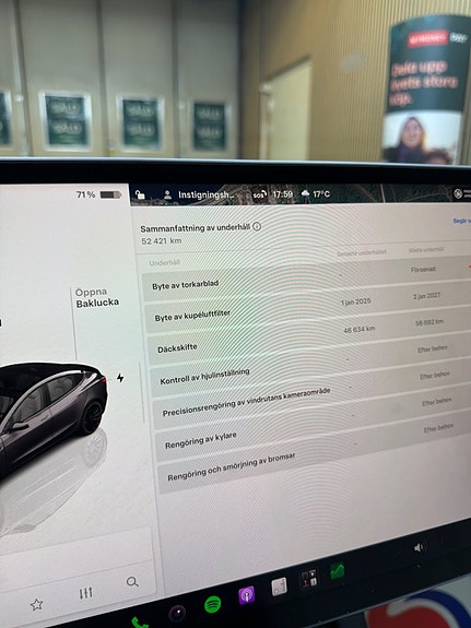 Tesla Model 3 19 of 23