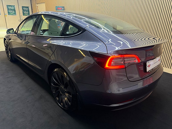 Tesla Model 3 3 of 23