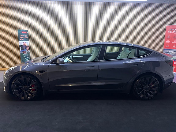 Tesla Model 3 2 of 23
