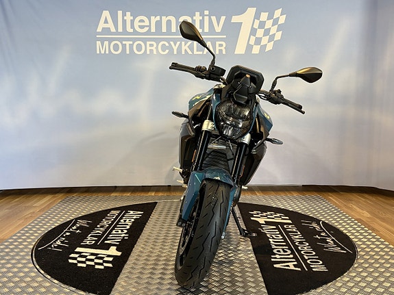 BMW F 900 R 7 of 13