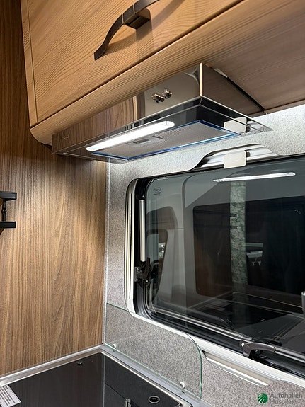 Eura Mobil Profila T 726 EF MB 11 of 17
