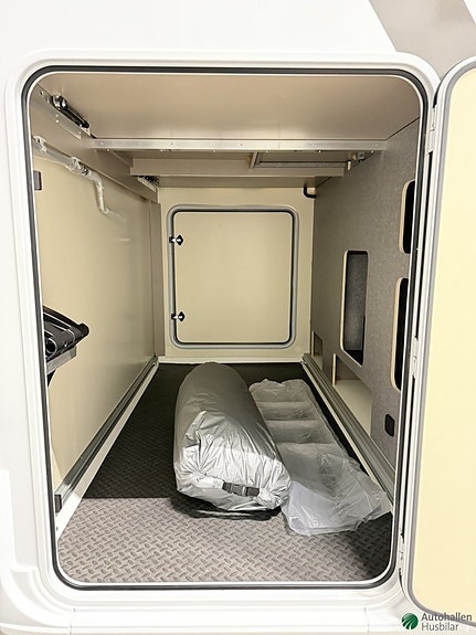 Eura Mobil Profila T 726 EF MB 6 of 17