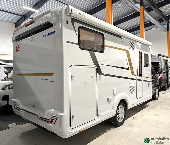 Eura Mobil Profila T 726 EF MB 2 of 17