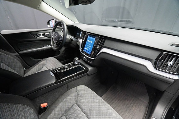 Volvo V60 14 of 25