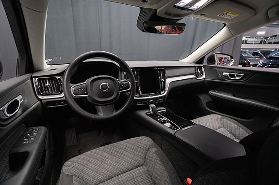 Volvo V60 11 of 25