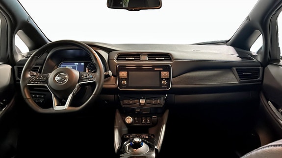 Nissan Leaf 4 of 13