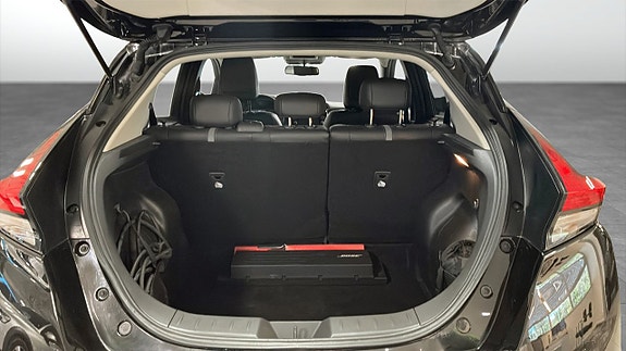 Nissan Leaf 10 of 13
