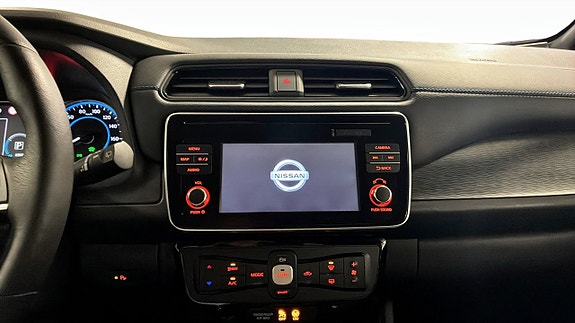 Nissan Leaf 12 of 13