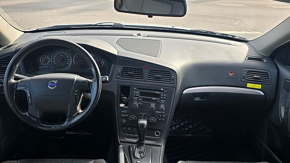 Volvo V70 5 of 8