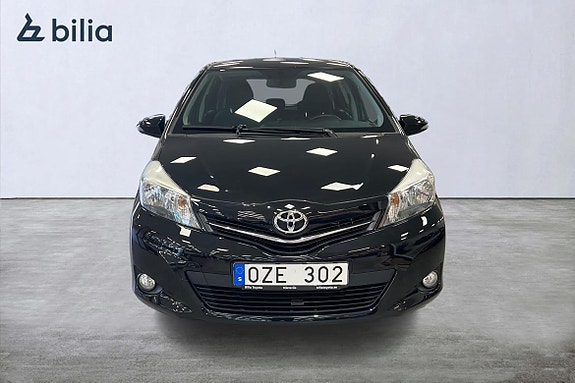 Toyota Yaris 6 of 21