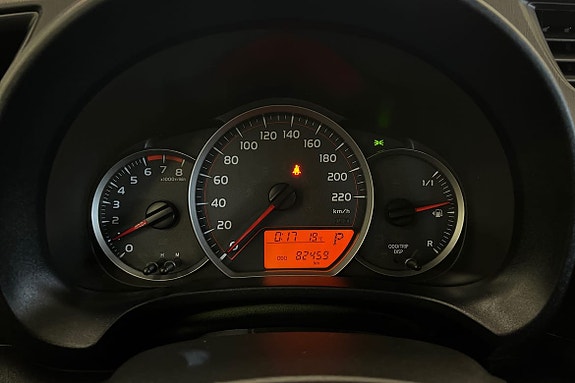 Toyota Yaris 16 of 21