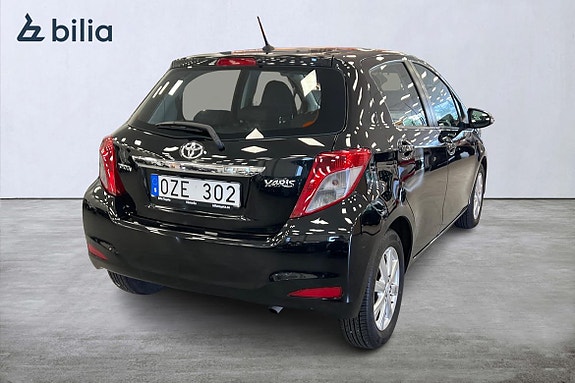 Toyota Yaris 19 of 21