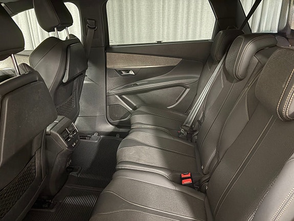 Peugeot 5008 6 of 16