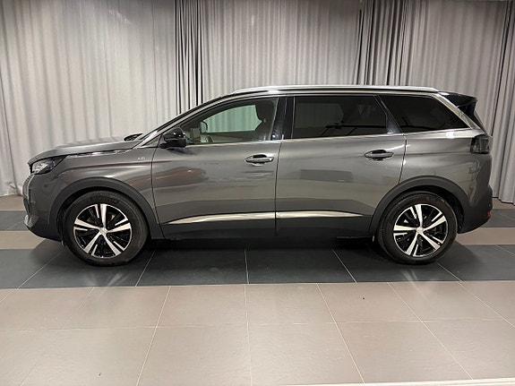 Peugeot 5008 2 of 16
